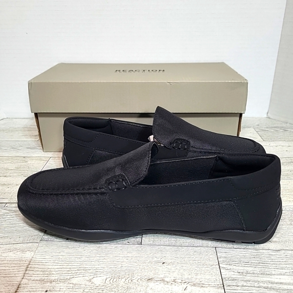 Reaction KENNETH COLE Slip On‎ Dress Shoe Size 2 Black New In Box Loafer
